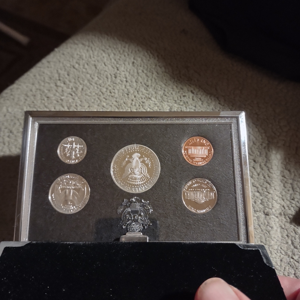 1992 US Mint Prestige Set - Picture 2 of 3